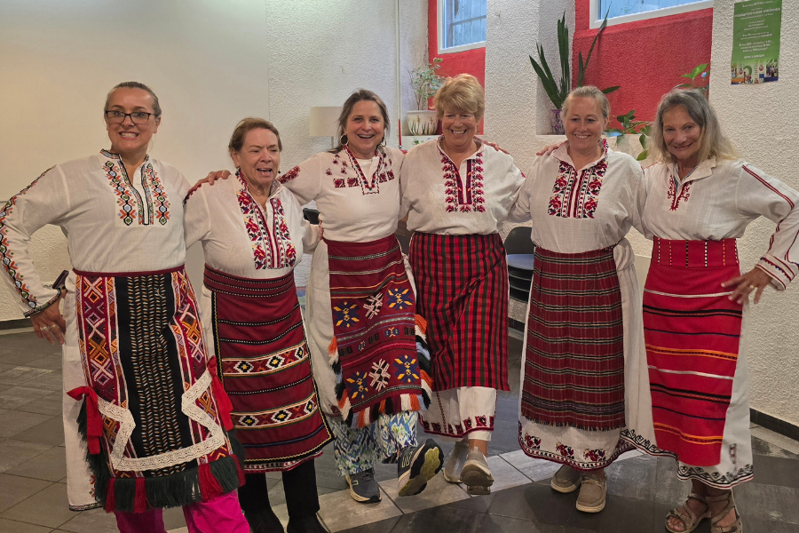 Bulgaria dancing